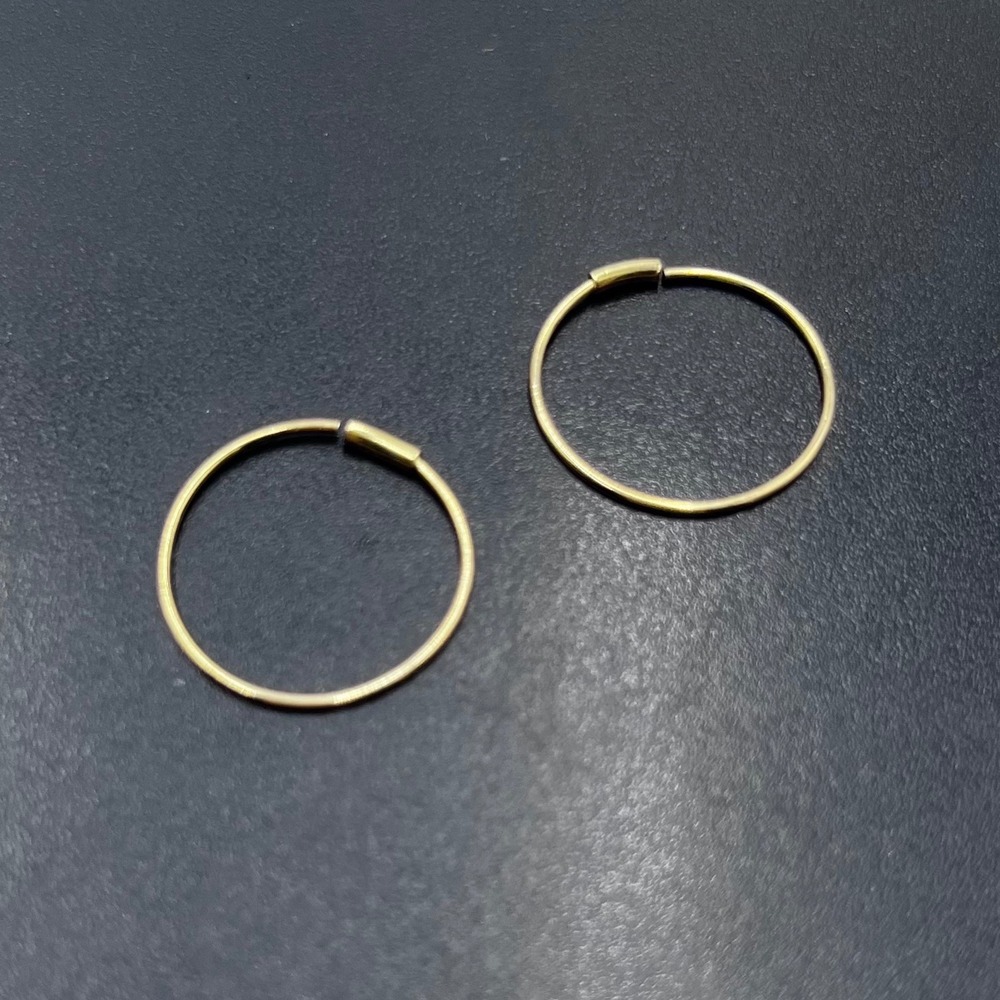 Solid 14K Yellow Gold Endless Hoop Earrings 20mm 0.9g Vintage
Signed ZZ Stamp